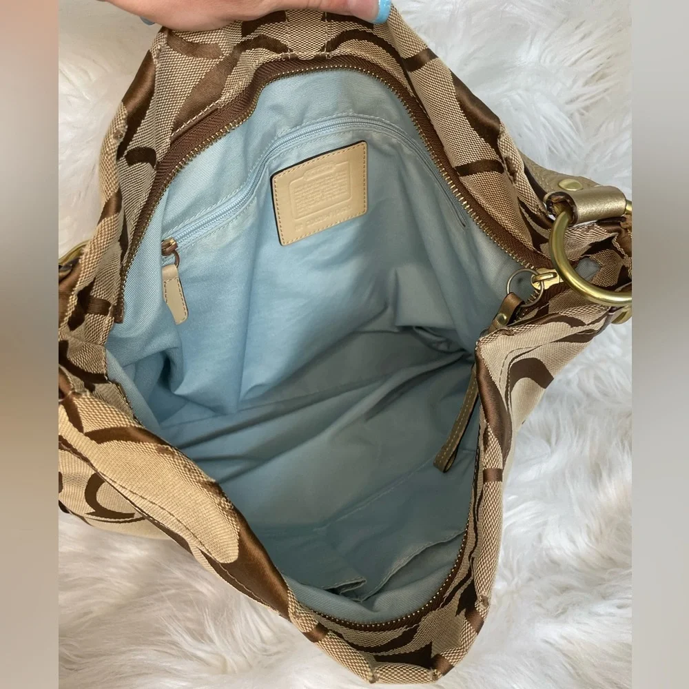 Gold Coach hobo shoulder bag - Picture 8 of 10